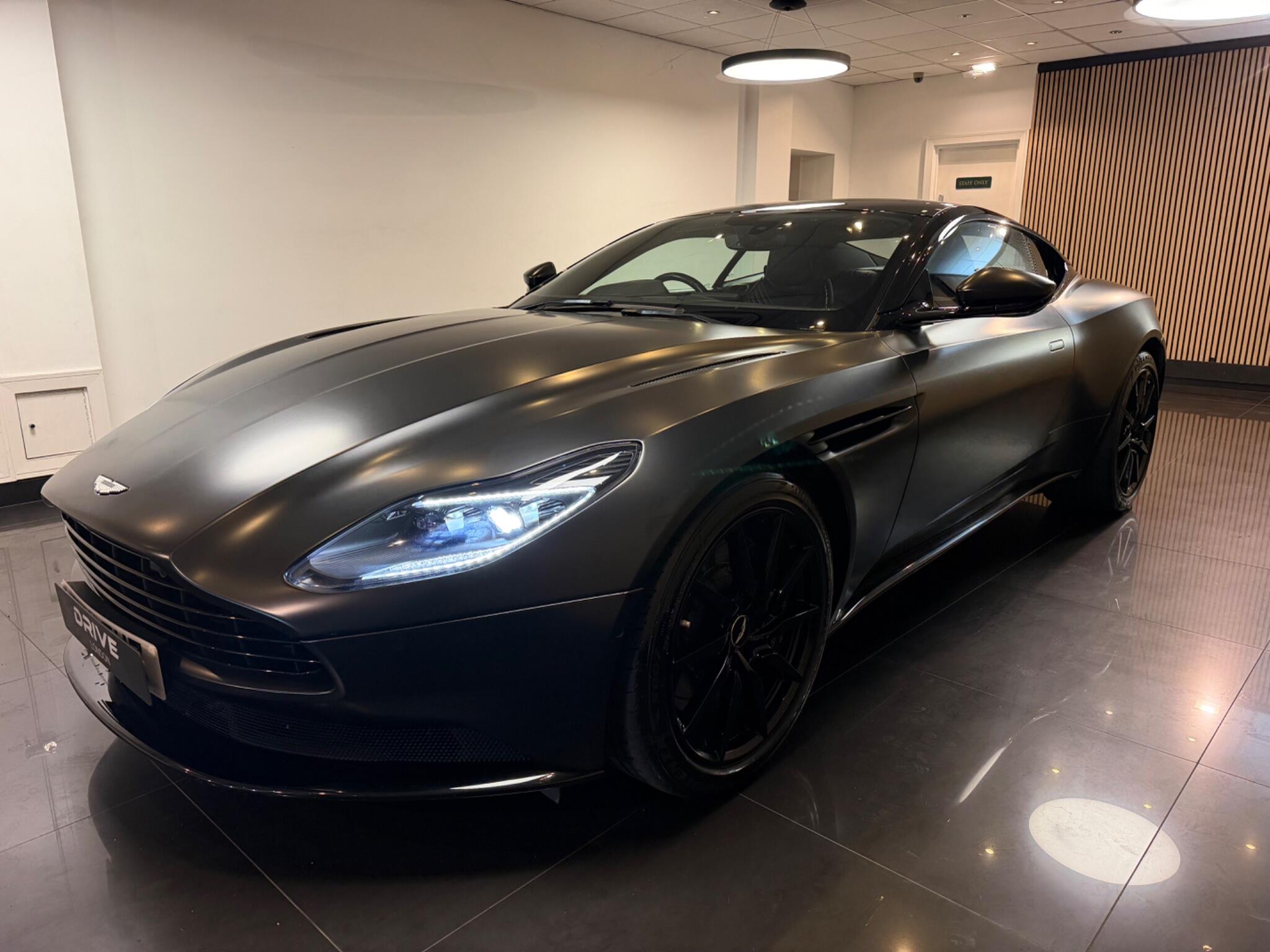 Aston Martin DB11